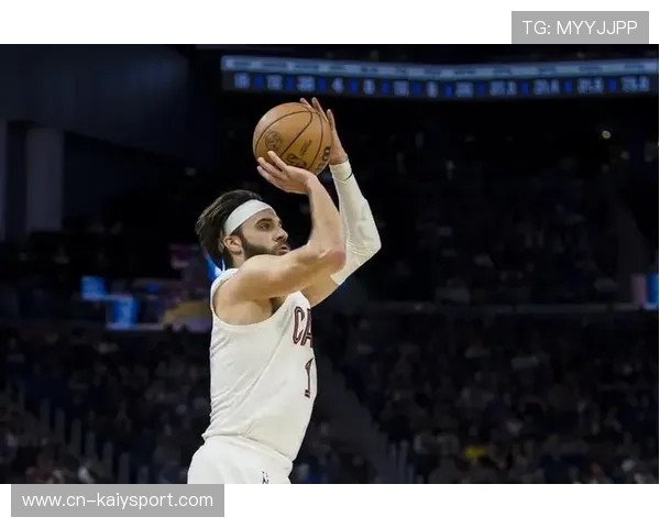 斯特鲁斯外线手感火热单场射入6记三分